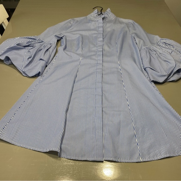 True Destiny -Blue & White  Striped Puff Sleeve Small - Picture 6 of 12